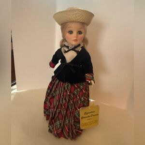 Vintage Effanbee Grandes Dames Collection "Robyn" 11" 1980's Pristine Condition